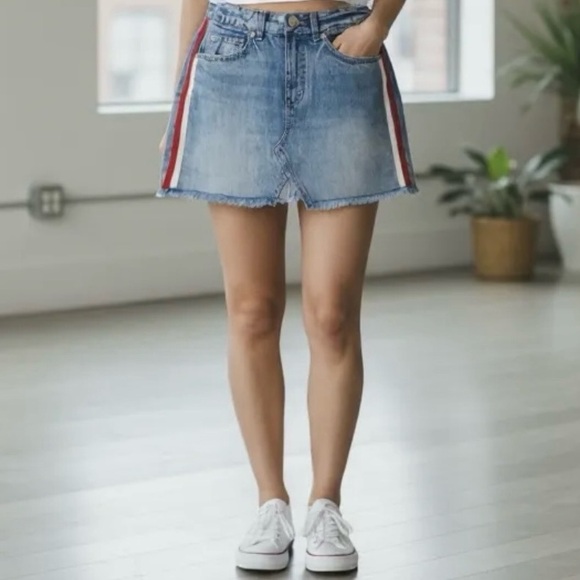 Garage Jean Skirt Frayed Hem Side Stripes - Picture 4 of 15
